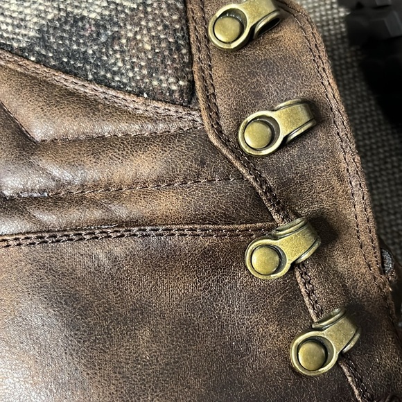 Sonoma Ankle Boots, size 10M. - Picture 15 of 15